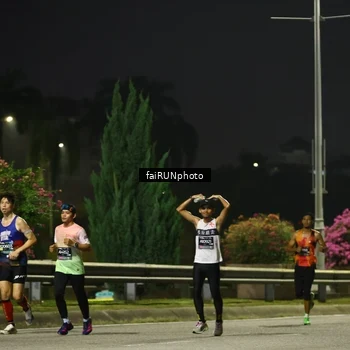 Runner Photo 6639316