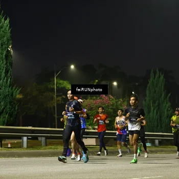 Runner Photo 6640037