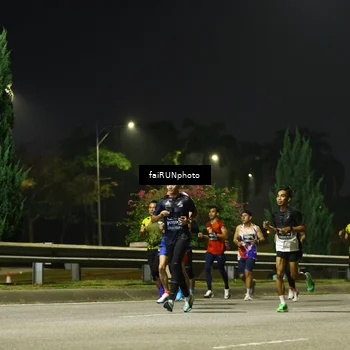 Runner Photo 6640040