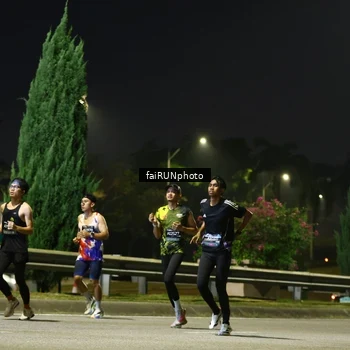 Runner Photo 6640223