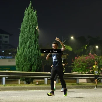 Runner Photo 6640258
