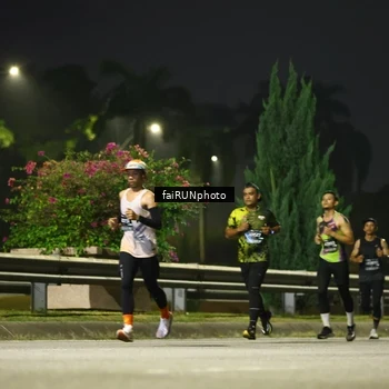 Runner Photo 6640448