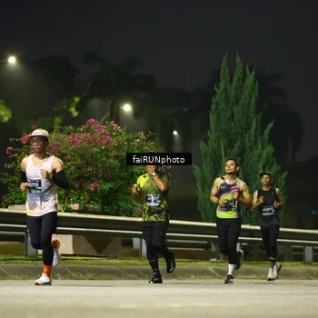 Runner Photo 6640471