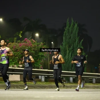 Runner Photo 6640538