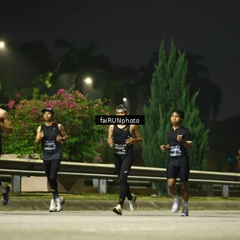 Runner Photo 6640540