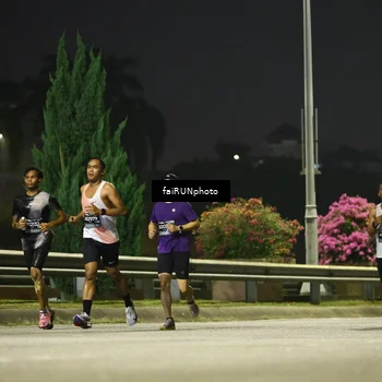 Runner Photo 6640785