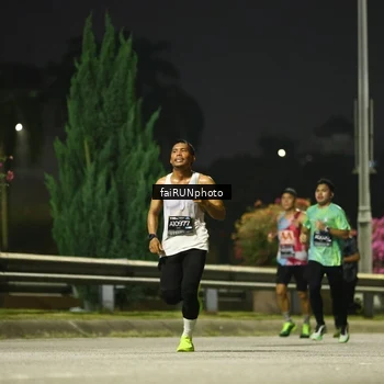 Runner Photo 6640869