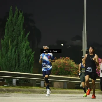 Runner Photo 6640925