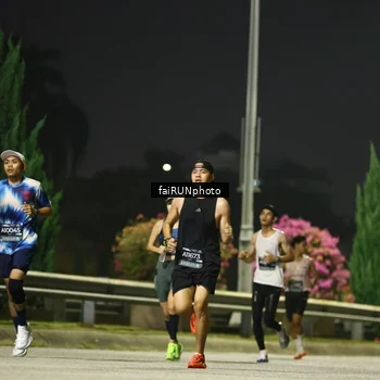 Runner Photo 6640969
