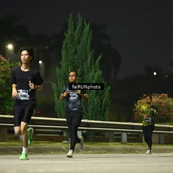 Runner Photo 6641176