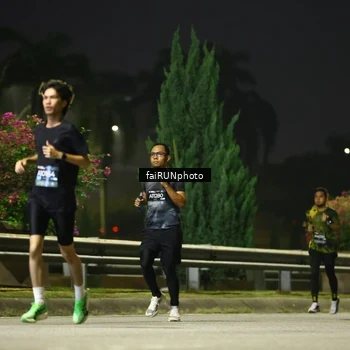 Runner Photo 6641191