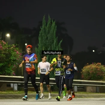 Runner Photo 6641355