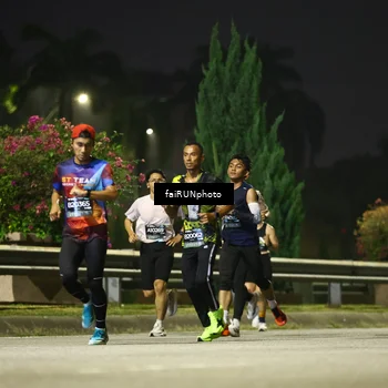 Runner Photo 6641376