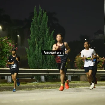 Runner Photo 6641531