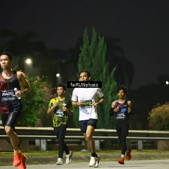 Runner Photo 6641589