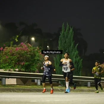 Runner Photo 6642067