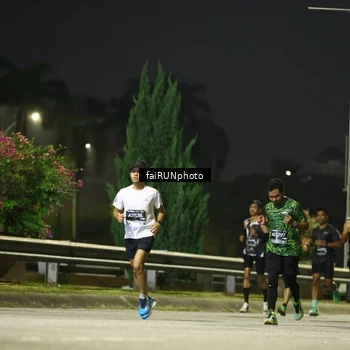 Runner Photo 6642205