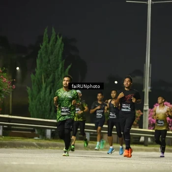 Runner Photo 6642277
