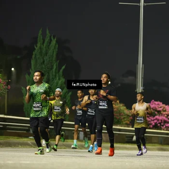 Runner Photo 6642291