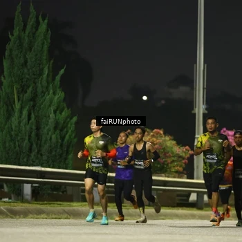 Runner Photo 6642560
