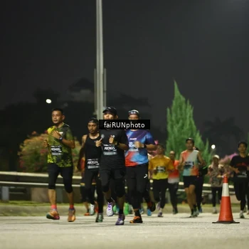 Runner Photo 6642615