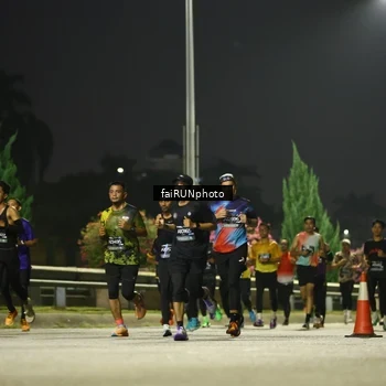 Runner Photo 6642623