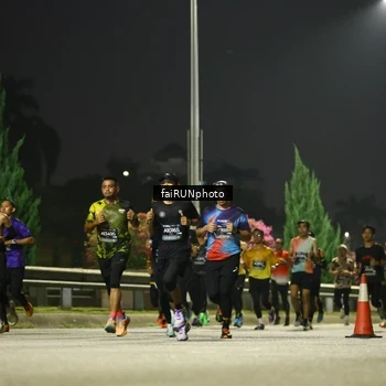 Runner Photo 6642631