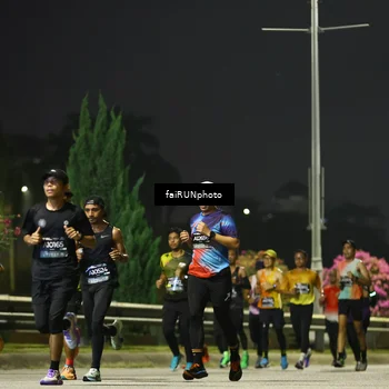 Runner Photo 6642695