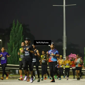 Runner Photo 6642696