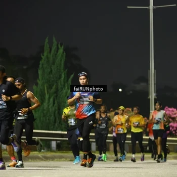 Runner Photo 6642709