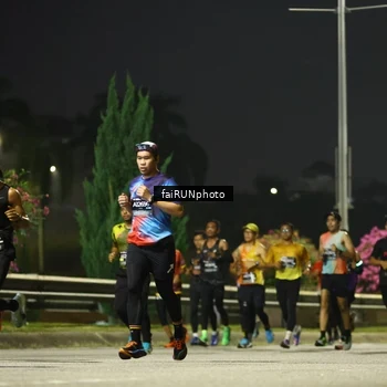 Runner Photo 6642722