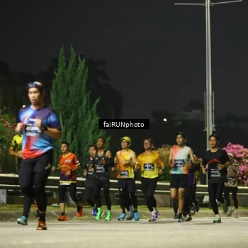 Runner Photo 6642741