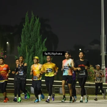 Runner Photo 6642755