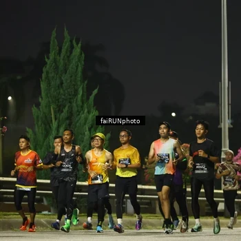 Runner Photo 6642762