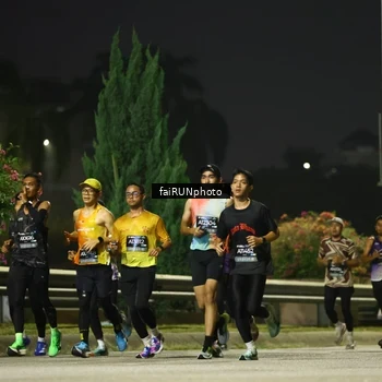Runner Photo 6642772