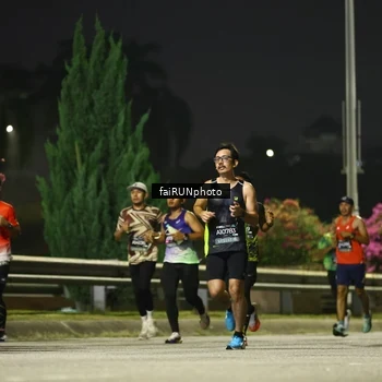 Runner Photo 6642873