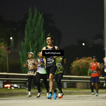 Runner Photo 6642899