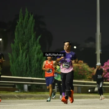 Runner Photo 6642989
