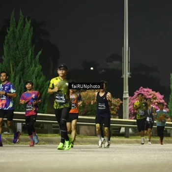 Runner Photo 6643462