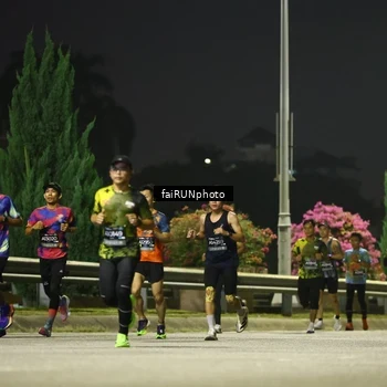 Runner Photo 6643465