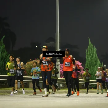 Runner Photo 6643580