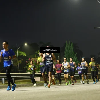Runner Photo 6643739