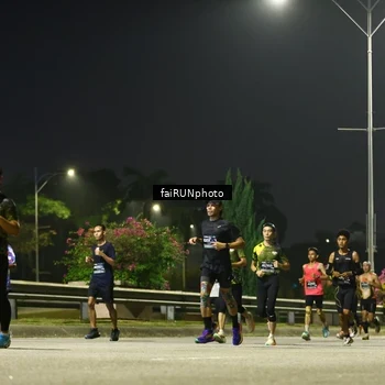 Runner Photo 6643938