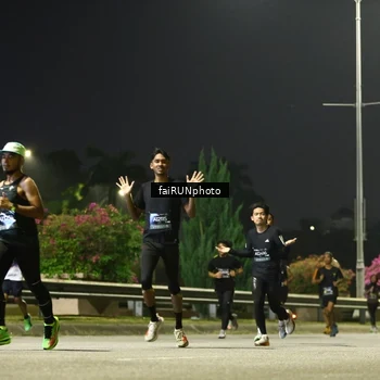 Runner Photo 6644277