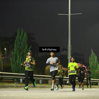 Runner Photo 6645023
