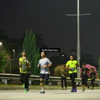 Runner Photo 6645043