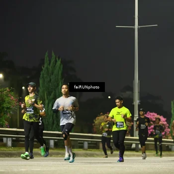 Runner Photo 6645073