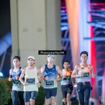 Runner Photo 6645115