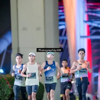 Runner Photo 6645117