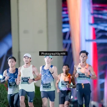 Runner Photo 6645119